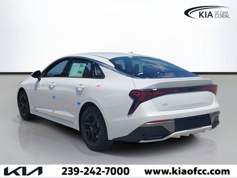 New 2026 Kia K5 LXS FWD image 4