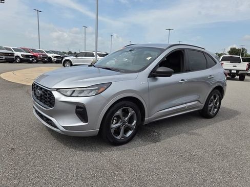 Used 2024 Ford Escape ST-Line FWD image 3