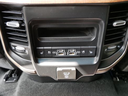 Used 2022 RAM 1500 Limited image 15