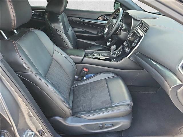Used 2023 Nissan Maxima SR w/ Sport Mat Group FWD image 22