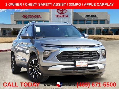 Used 2025 Chevrolet TrailBlazer LT FWD image 1