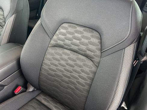 Certified 2025 Nissan Pathfinder SV w/ SV Premium Package image 26