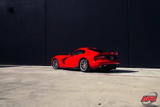 Used 2013 SRT Viper GTS w/ GTS Laguna Interior Pkg RWD image 64