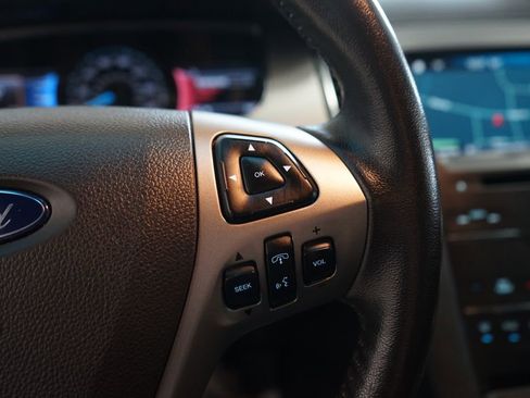 Used 2016 Ford Taurus SEL w/ Equipment Group 201A image 32