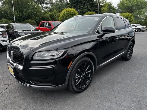 Certified 2023 Lincoln Nautilus Reserve w/ Equipment Group 201A AWD/4WD image 9