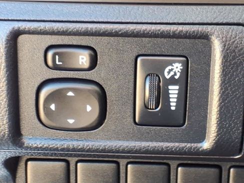 Used 2017 Lexus CT 200h image 6