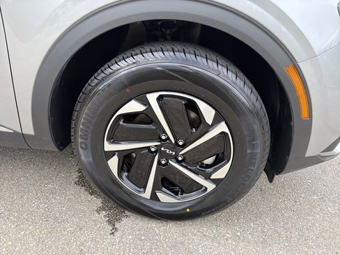 Used 2023 Kia Sportage LX AWD/4WD image 12