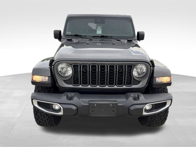 Used 2024 Jeep Gladiator Sport AWD/4WD image 8