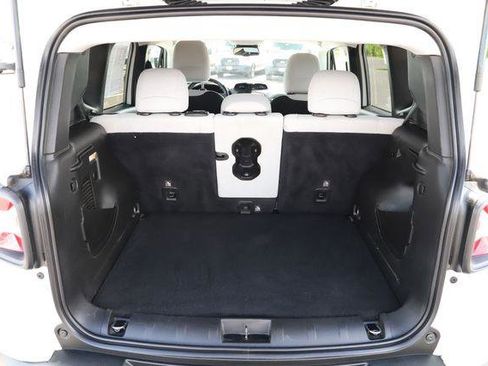 Used 2022 Jeep Renegade Latitude w/ Convenience Group AWD/4WD image 8