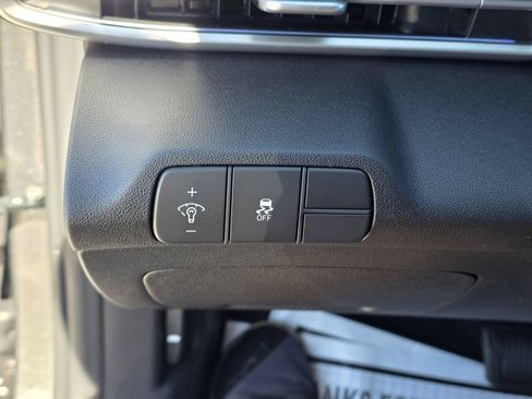 New 2026 Hyundai Elantra Limited FWD image 31