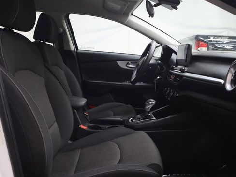 Used 2022 Kia Forte LXS image 10