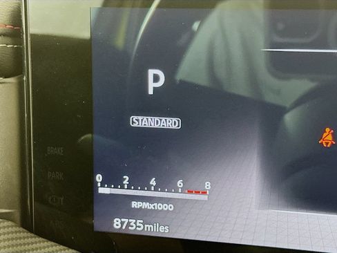 Certified 2025 Nissan Kicks SR FWD image 18