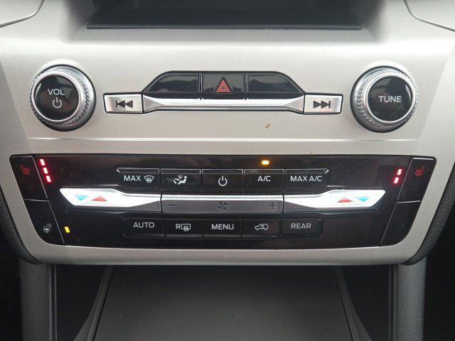 Used 2023 Ford Explorer XLT w/ Equipment Group 202A AWD/4WD image 34