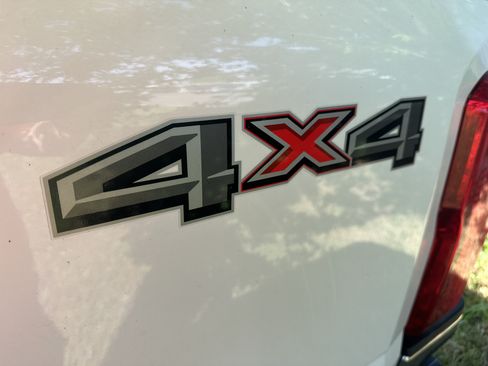 Used 2025 Ford F250 XLT AWD/4WD image 8