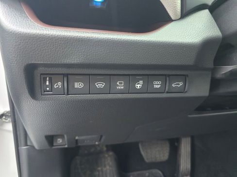 Used 2025 Toyota RAV4 Limited image 23