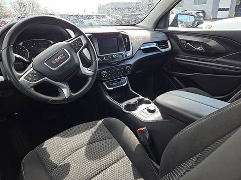 Used 2023 GMC Terrain SLE FWD image 17