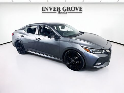 Used 2023 Nissan Sentra SR w/ SR Premium Package FWD image 3