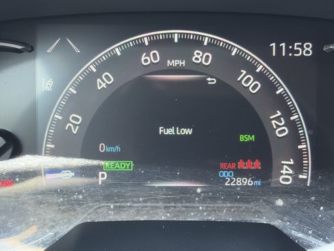 Used 2025 Toyota RAV4 LE AWD/4WD image 23