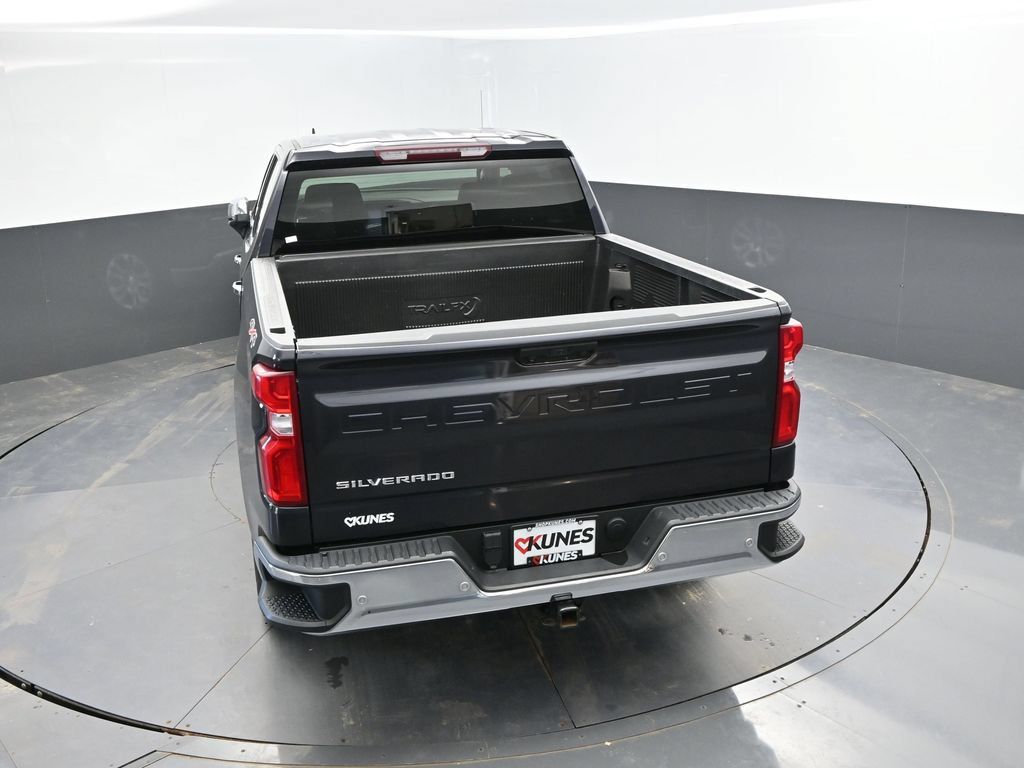 Used 2023 Chevrolet Silverado 1500 LTZ AWD/4WD image 31
