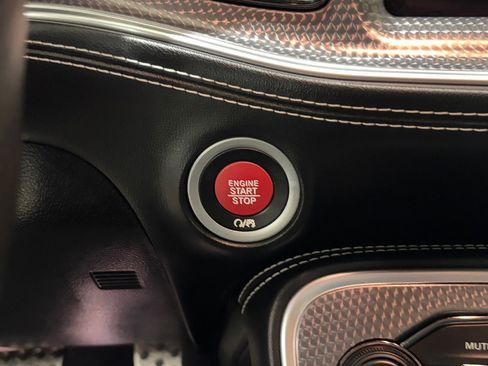 Used 2020 Dodge Challenger SRT Hellcat image 27