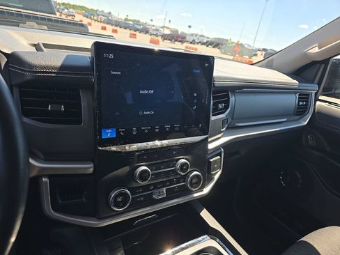 Used 2024 Ford Expedition Max XLT RWD image 29