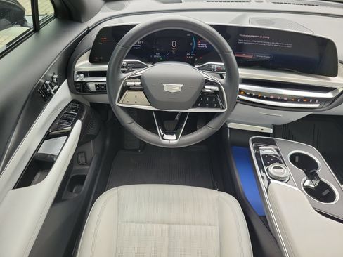Used 2024 Cadillac Lyriq Luxury RWD image 25
