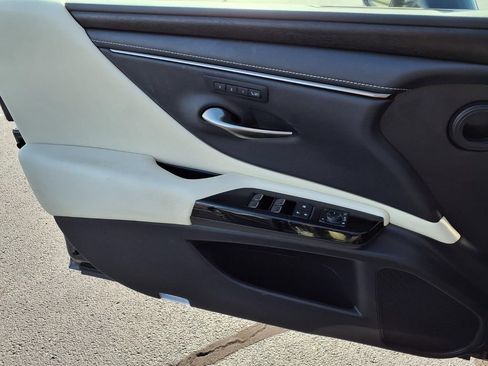 Used 2022 Lexus ES 350 w/ Premium Package FWD image 19