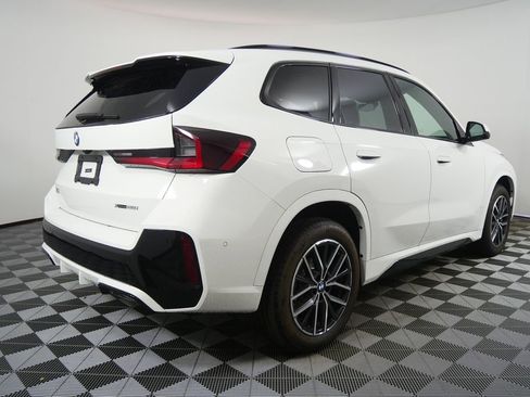 New 2026 BMW X1 xDrive28i w/ Technology Package image 3