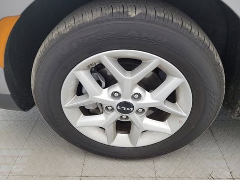 Used 2025 Kia Soul S FWD image 31