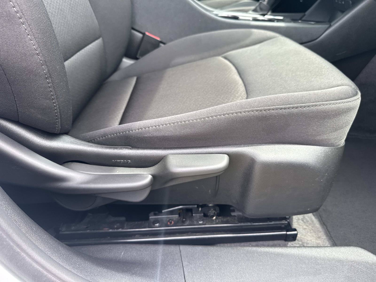 Used 2025 Chevrolet Malibu LT FWD image 13