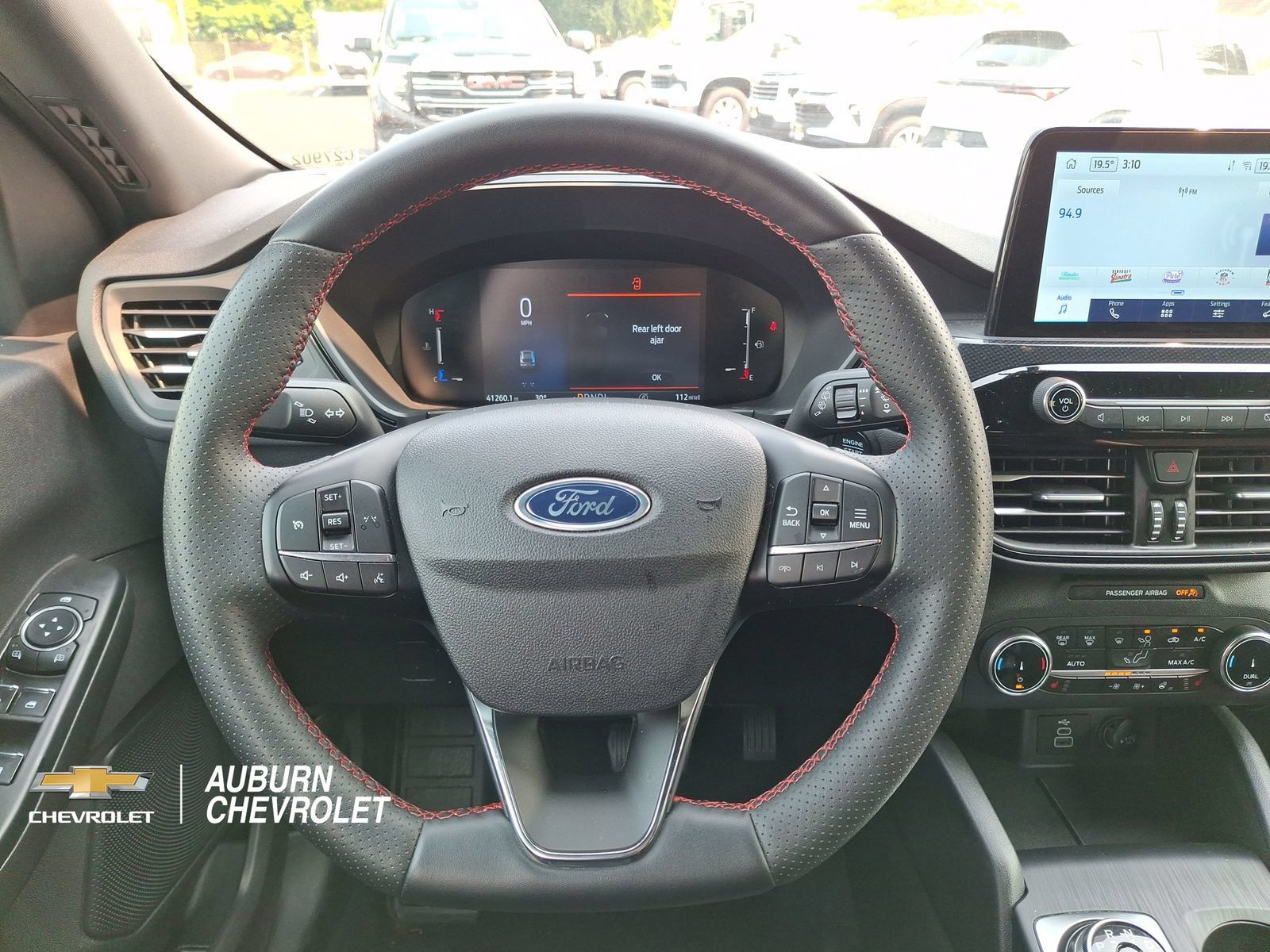 Used 2025 Ford Escape ST-Line Select AWD/4WD image 10