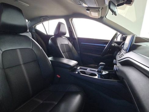 Used 2023 Nissan Altima 2.5 SR image 12