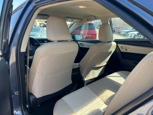 Used 2015 Toyota Corolla LE image 16
