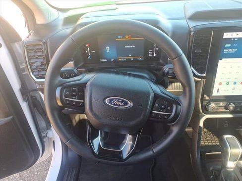 Used 2024 Ford Ranger XLT image 17