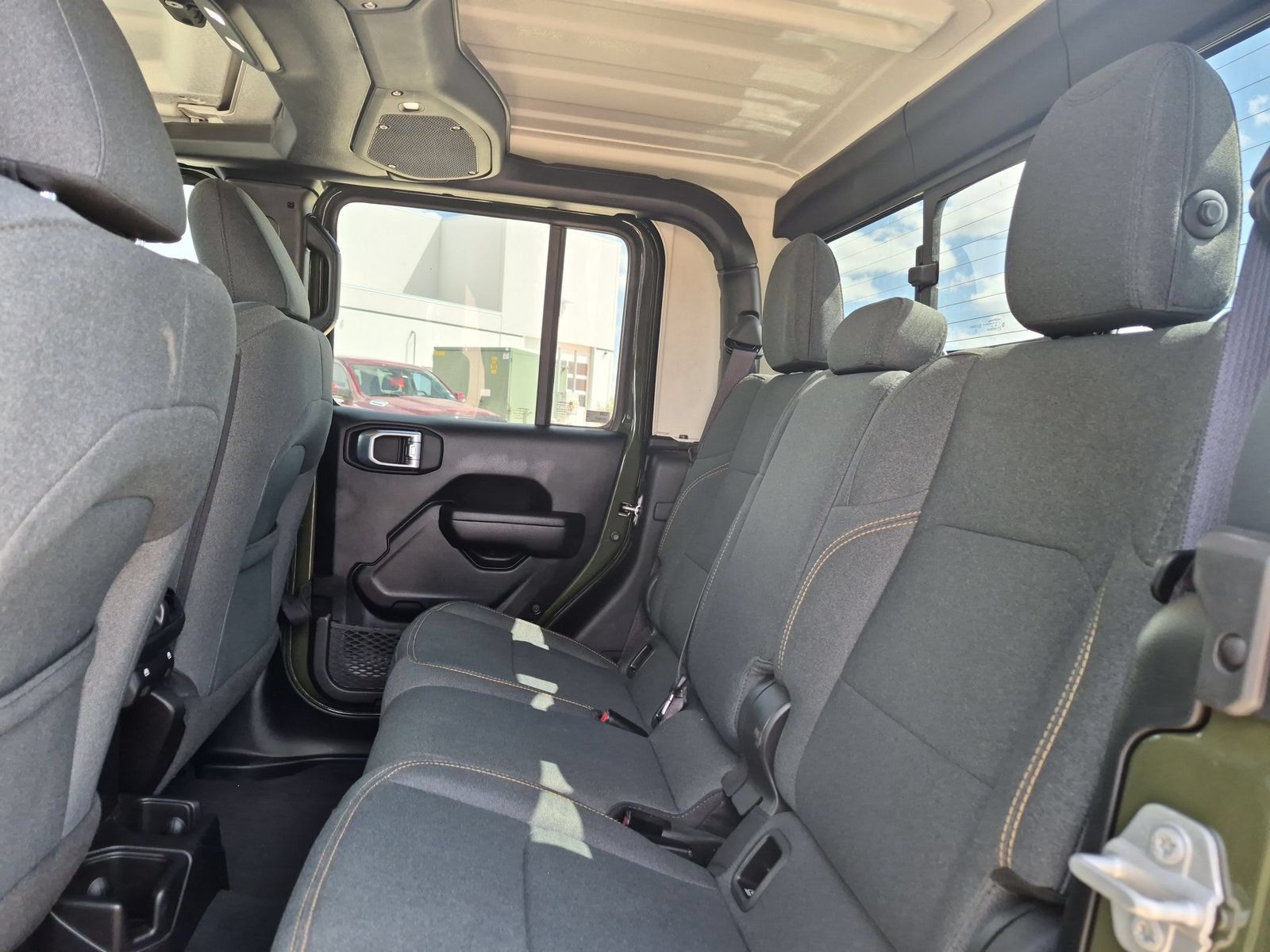 Used 2024 Jeep Gladiator Sport AWD/4WD image 22