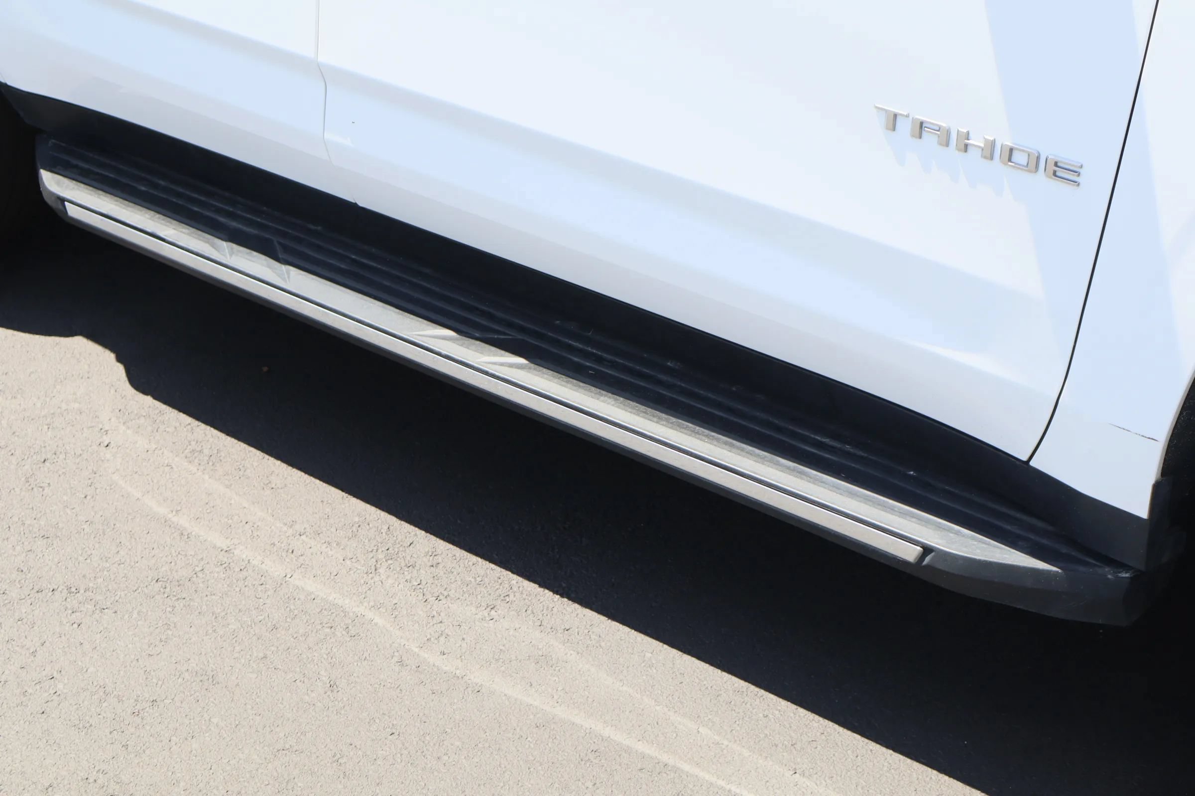 Used 2024 Chevrolet Tahoe LT RWD image 9