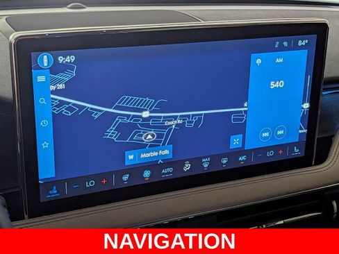 Used 2025 Lincoln Corsair Reserve w/ Equipment Group 202A AWD/4WD image 9
