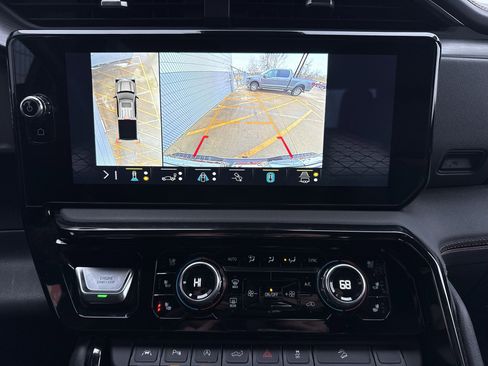 Used 2023 GMC Sierra 1500 AT4 w/ Technology Package image 20