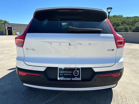 Certified 2024 Volvo XC40 B5 Plus w/ Climate Package AWD/4WD image 7