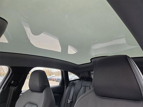 New 2025 Audi A6 e-tron Premium Plus image 20