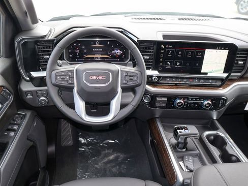 New 2026 GMC Sierra 1500 Elevation image 12