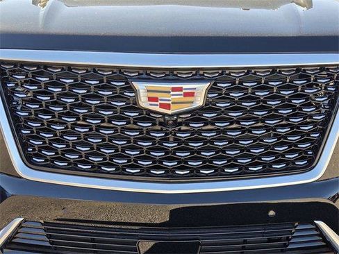 New 2026 Cadillac Escalade Luxury image 9