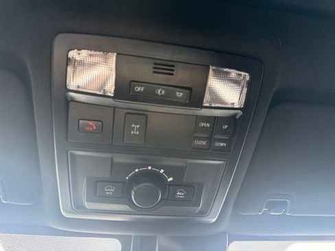 Used 2023 Toyota Tacoma TRD Off-Road w/ TRD Premium Off Road Package AWD/4WD image 28