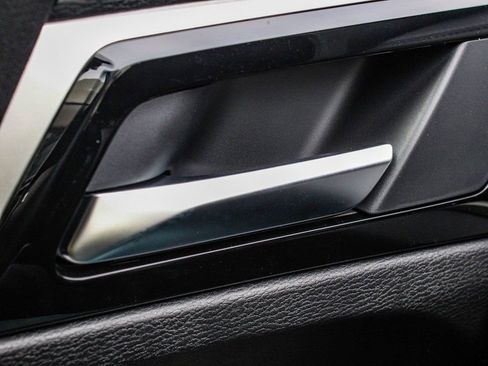 New 2026 Mitsubishi Outlander ES AWD/4WD image 9