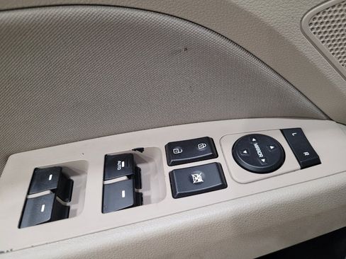 Used 2019 Hyundai Elantra Value Edition FWD image 27