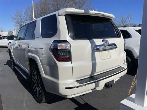 Used 2015 Toyota 4Runner Limited image 2
