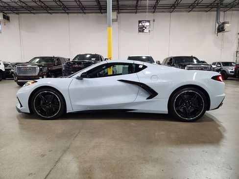 Used 2024 Chevrolet Corvette Stingray Preferred Cpe w/ Z51 Performance Package RWD image 7