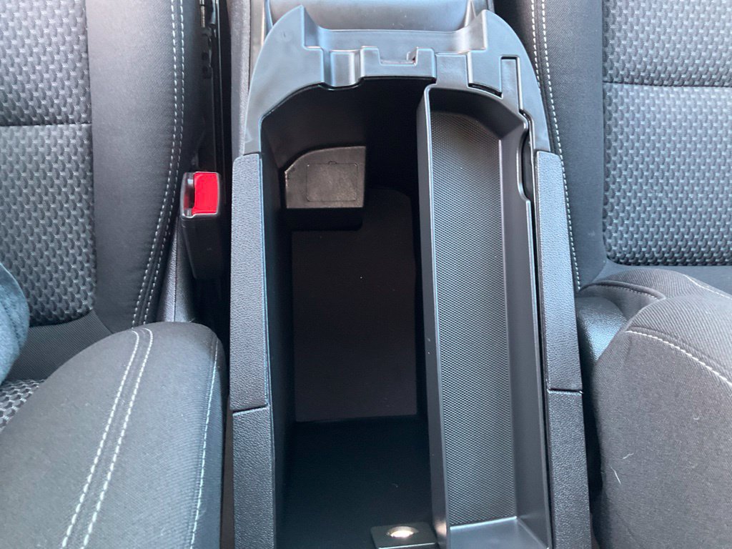 Used 2023 GMC Terrain SLE w/ Driver Convenience Package FWD image 18