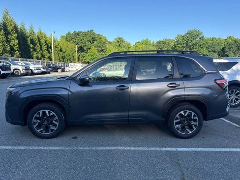 Certified 2025 Subaru Forester Premium AWD/4WD image 4