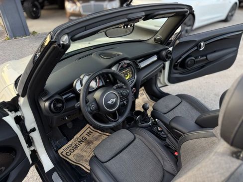 Used 2016 MINI Cooper S image 22